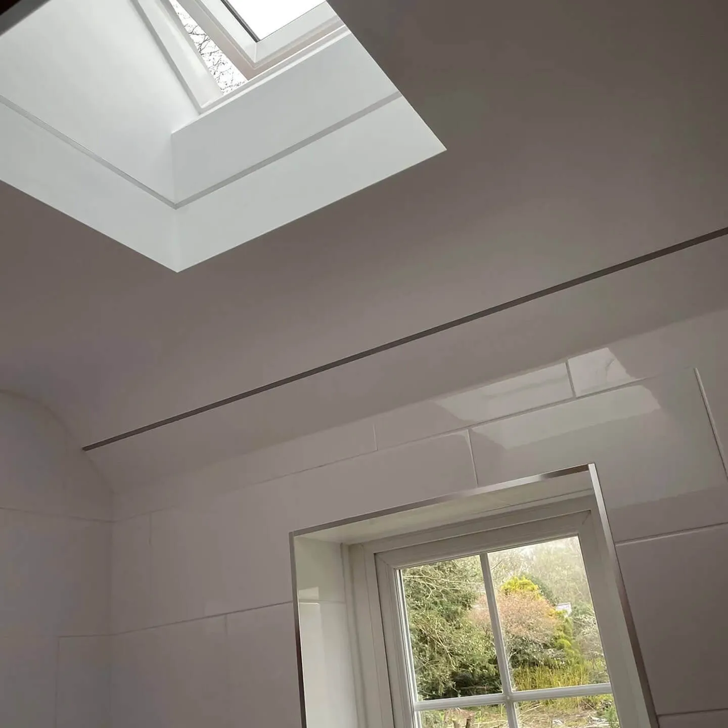 bathroom with electric lights off